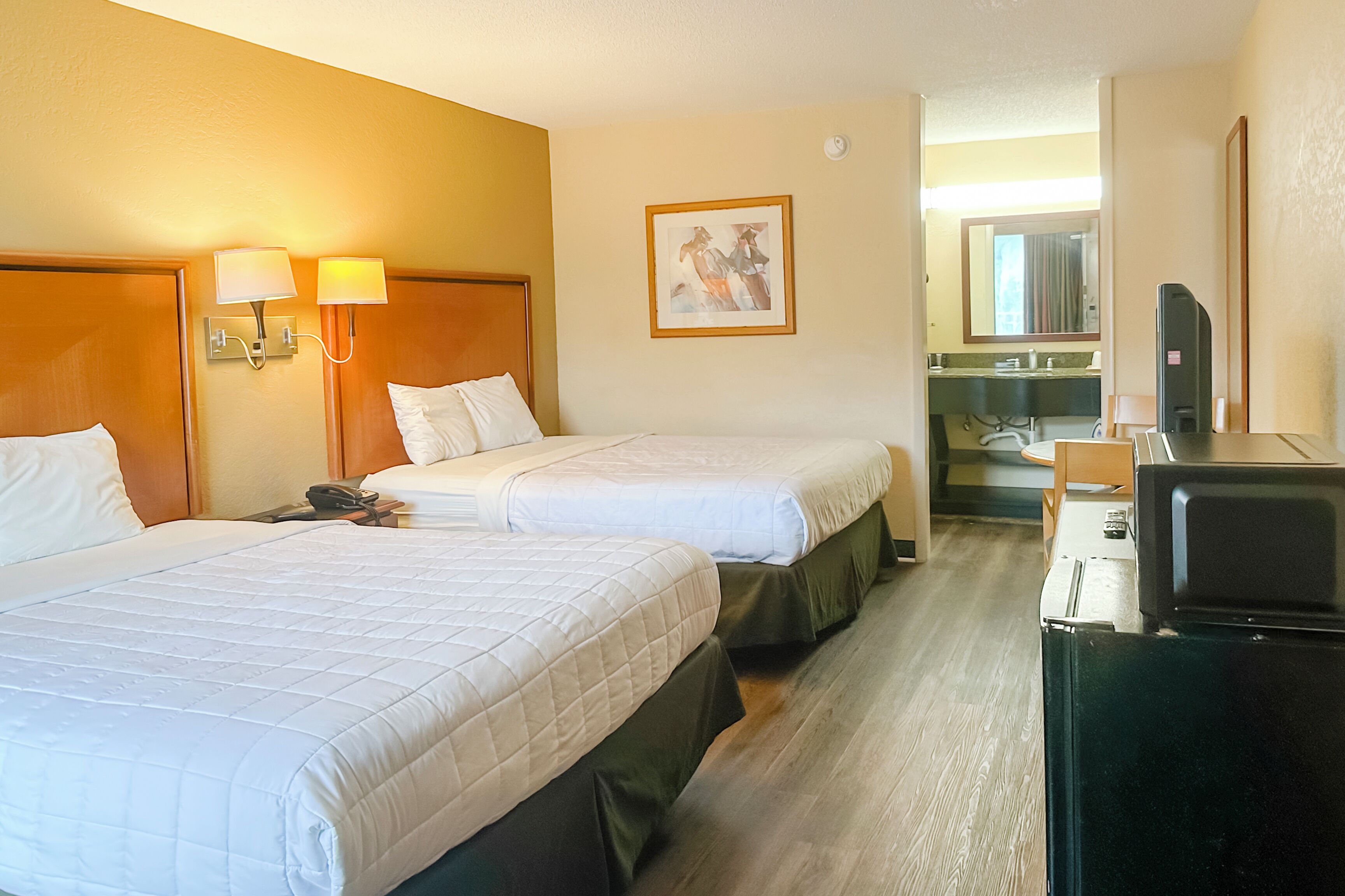 Room, 2 Queen Beds, Smoking