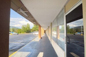 บริเวณภายนอก