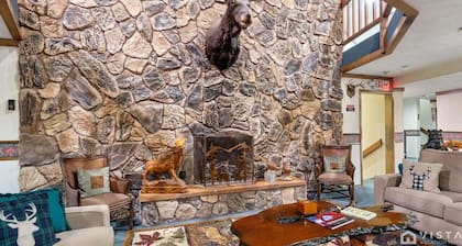 Timbernest 1A - Cozy & Convenient Mountain Condo