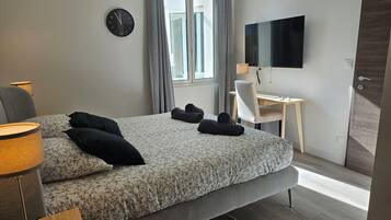 4 chambres, fer et planche Ă  repasser, Wi-Fi, draps fournis