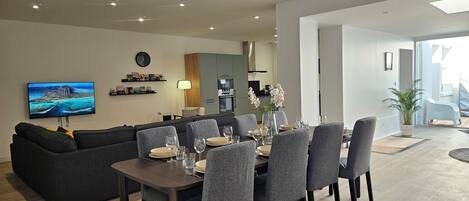 تناول الطعام