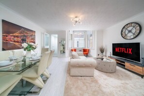 Apartment | Living area - Charming London Apartment Near Edith Grove (London)