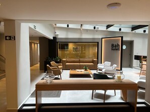 Bar (on property) - Bah Hotel (Bage)