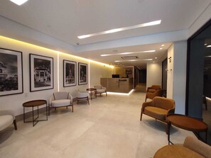Reception - Bah Hotel (Bage)