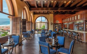 Bar (on property) - Great Mexico Stay on the Beach 2 (Cabo San Lucas)