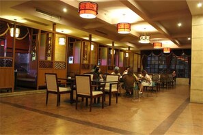 Unclassified image, 5 of 26, button - Qiongzhong Runfeng Business Hotel (Qiongzhong)