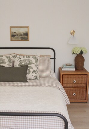 1 chambre, coffres-forts dans les chambres, fer et planche à repasser