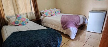 Economy Twin Room | Iron/ironing board, free WiFi