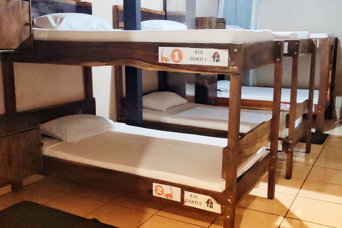 Dormitorio condiviso, dormitorio misto | Ferro/asse da stiro, Wi-Fi gratuito