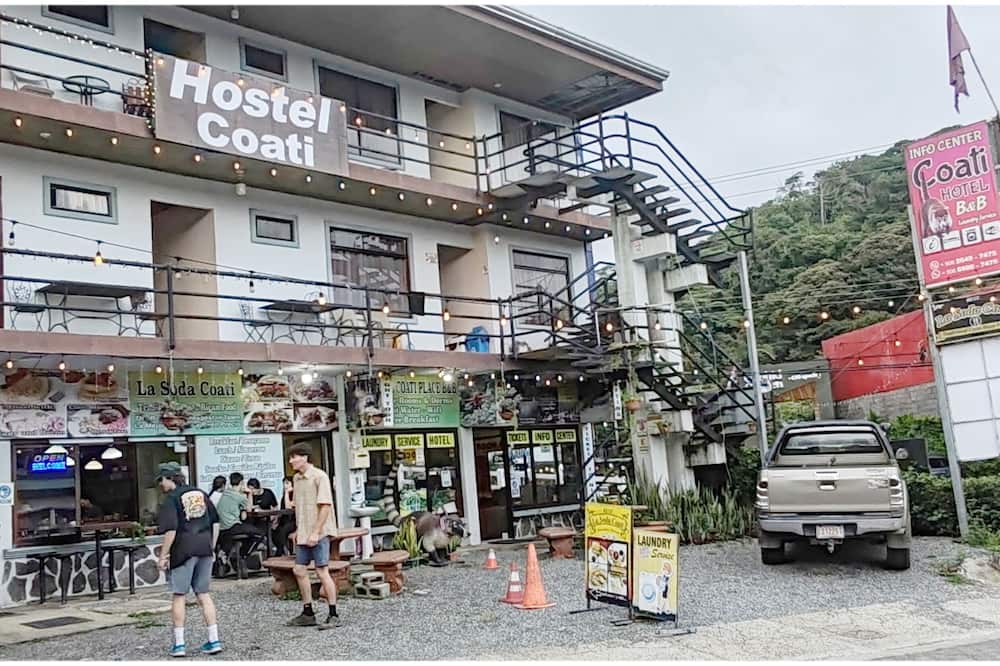 Hostel Coati Place Bed & Breakfast