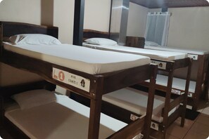 Shared Dormitory, Mixed Dorm | 1 bedroom, iron/ironing board, free WiFi