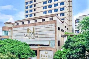 Unclassified image, 5 of 55, button - Overseas Chinese Hotel (Nan'an)