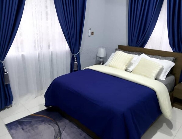 Apartment | 3 bedrooms, iron/ironing board, free WiFi, bed sheets