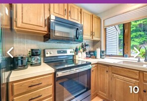 Kylskåp, mikrovågsugn, ugn och spishäll