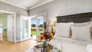 5 bedrooms, iron/ironing board, free WiFi, bed sheets