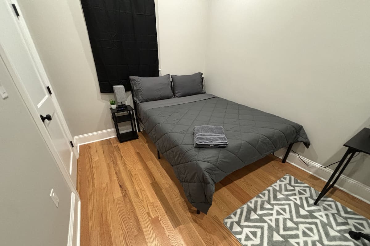 G2_Nice Triple Room with Sofa-Bed | 1 bedroom, desk, laptop workspace, free WiFi