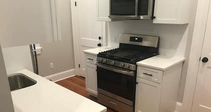 HomeStay - B&B - Near South Boston - JFK-Umass Area