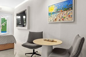 Dining room - THE BUOY (San Juan)