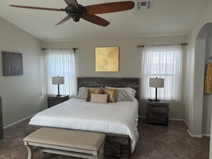 3 bedrooms, iron/ironing board, free WiFi, bed sheets