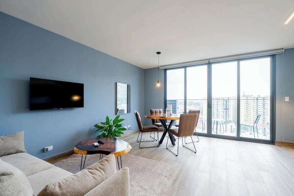 Smart TV, offices