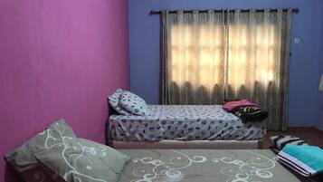 3 Schlafzimmer, Bügeleisen/Bügelbrett, Bettwäsche
