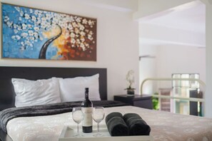 2 chambres, bureau, fer et planche à repasser, Wi-Fi gratuit