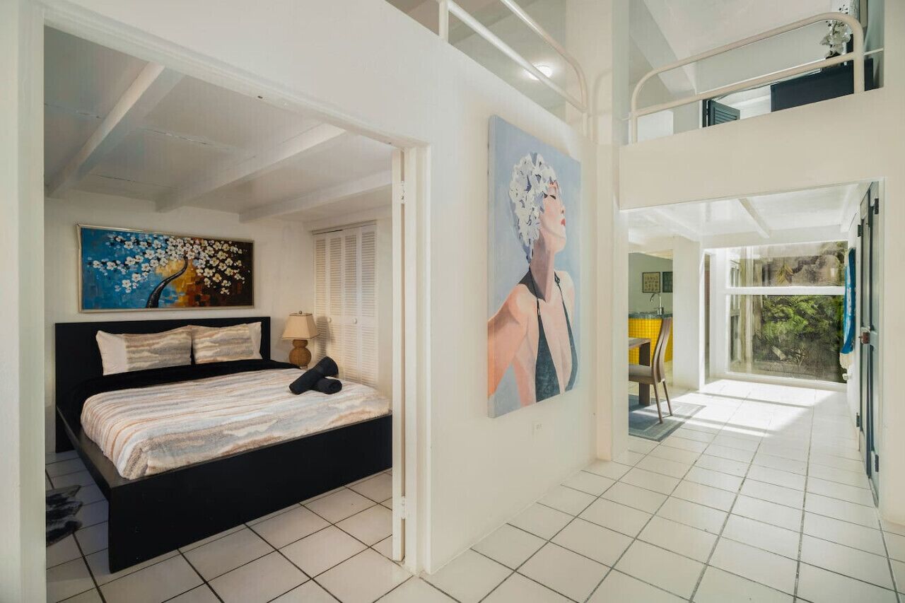 2 habitaciones, escritorio, tabla de planchar con plancha y wifi gratis 