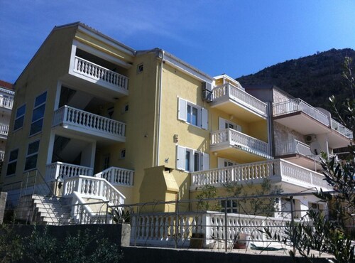 Apartments Villa Novak - One Bedroom Apartment with Sea View