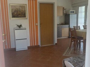 Interior - Apartments Villa Novak - Two Bedroom Apartment with Balcony and Sea View (Slano)