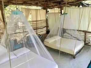 1 dormitori, caixa forta a l'habitació, wifi i roba de llit 