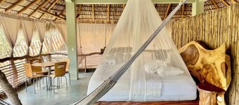 Devine virgin bay New tree house pvt/room palapa