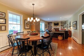 Dining - Luxurious, Gorgeous, Pristine, Convenient, Walkable 6-bedroom in State College! (State College)