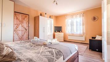 3 habitaciones, wifi gratis y ropa de cama