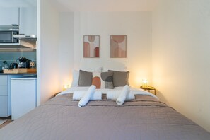 Bügeleisen/Bügelbrett, kostenloses WLAN, Bettwäsche