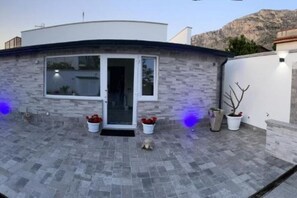 Exterior detail - THE HOUSE OF THE FAIRY- Marine Protected Area Deluxe Room 2 (Isola delle Femmine)