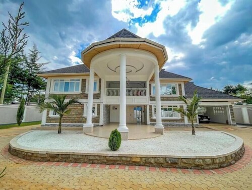ORANA Luxury Palace:
Elegant and cozy modern home near Eldoret Airport and city