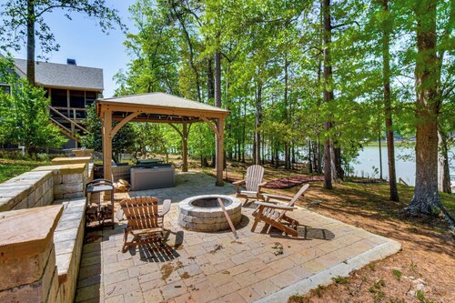 Lakefront Escape w/ Dock & Fire Pit: Sleeps 12