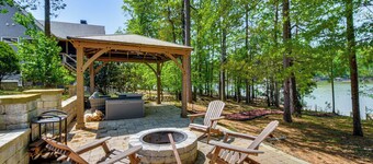 Lakefront Home w/ Private Boat Dock on Lake Lanier