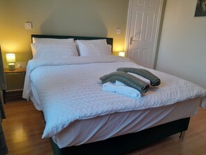 Huis | 4 slaapkamers, een strijkplank/strijkijzer, gratis wifi, beddengoed