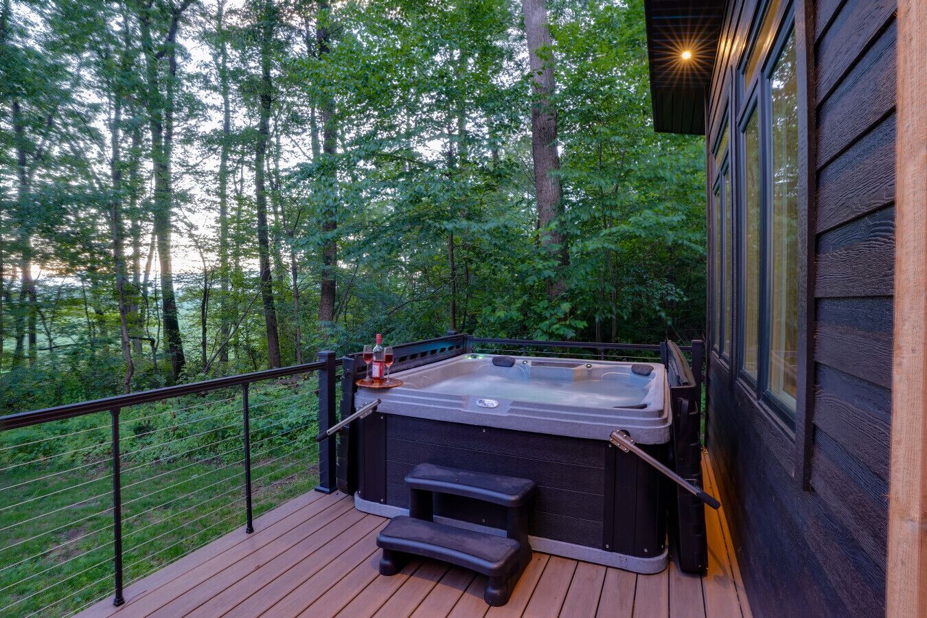 Outdoor spa tub
