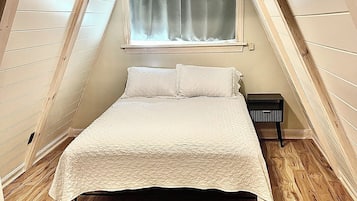 3 slaapkamers, een strijkplank/strijkijzer, wifi, beddengoed