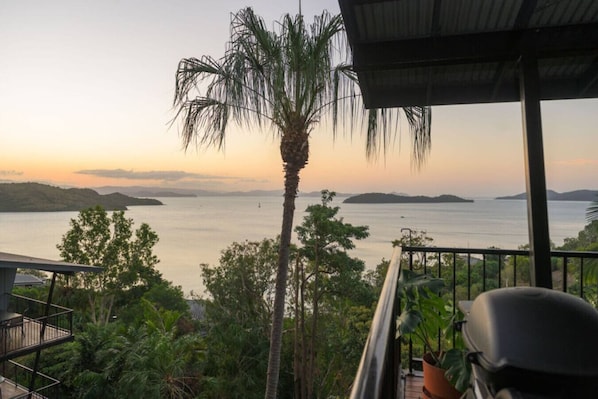 Property grounds - Panorama 9 Hamilton Island
Free buggy and airport transfers (Hamilton Island)