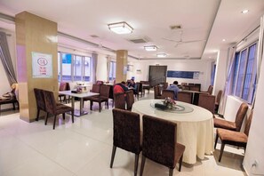 تناول الطعام