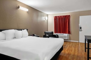 Premium bedding, free WiFi, bed sheets