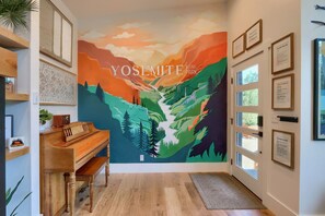 Interior - The Overlook, modern home in town with AC, WiFi, Bocci Ball (Mariposa)