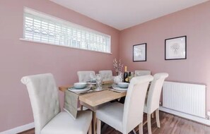 House | Dining