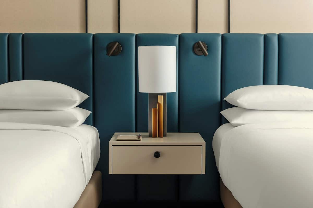 Chambre familiale, 2 lits doubles | 1 chambre, literie de qualité, coffre-fort, bureau