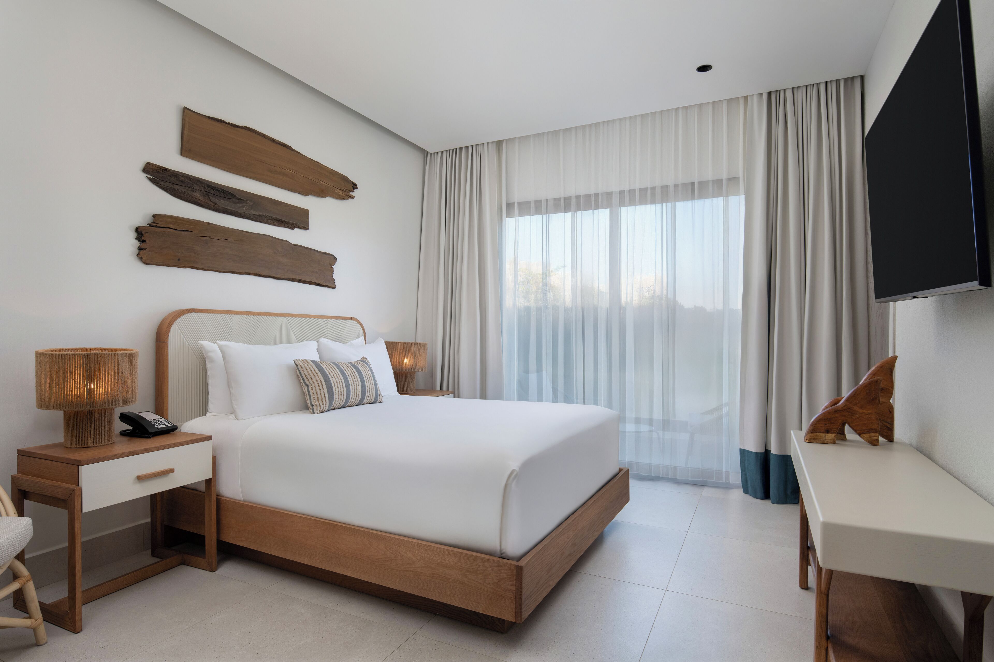 Öryggishólf í herbergi, sérhannaðar innréttingar, sérvalin húsgögn