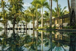 3 outdoor pools, pool umbrellas