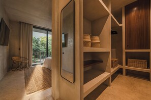4 chambres, fer et planche à repasser, Wi-Fi, draps fournis